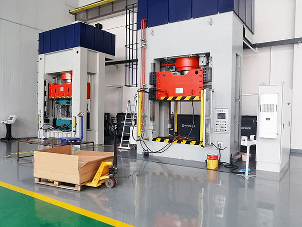 上下模具溫差控制難題？玻璃鋼油加熱器輕松解決