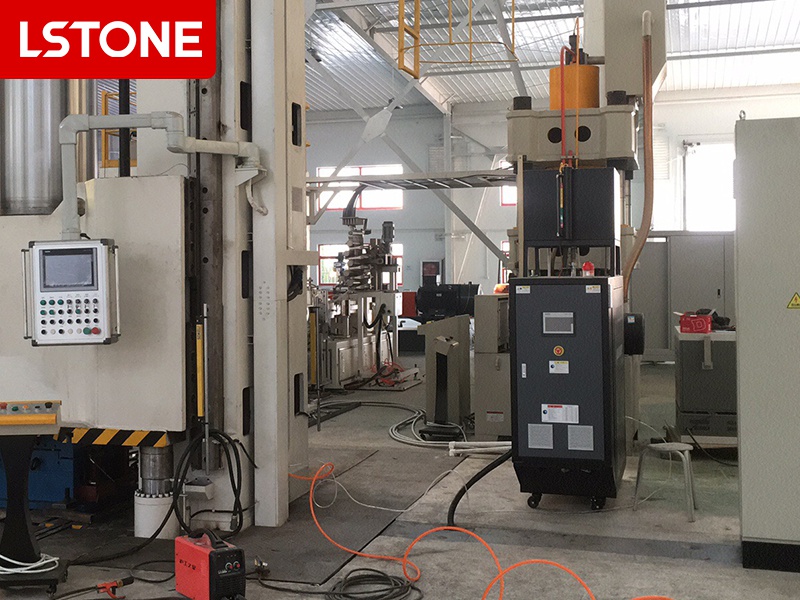 電加熱導(dǎo)熱油爐選型，需要考慮的因素