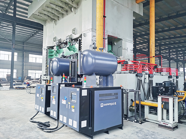 模具溫度不均勻？SMC模具加溫模溫機(jī)幫你搞定