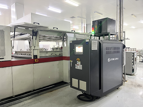 傳統(tǒng)加熱被淘汰，電加熱層壓機油溫機成行業(yè)首選