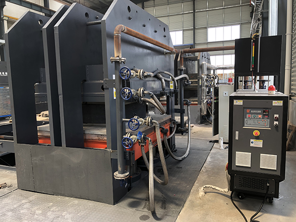 橡膠密煉機(jī)升級(jí)，橡膠密煉機(jī)模溫機(jī)精準(zhǔn)控溫