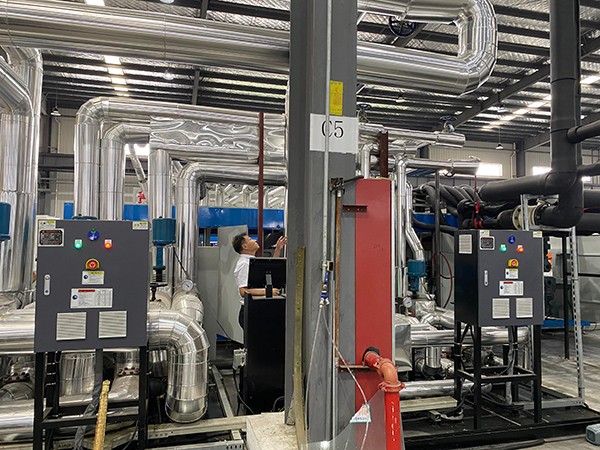 擠塑板生產(chǎn)線油溫機(jī)