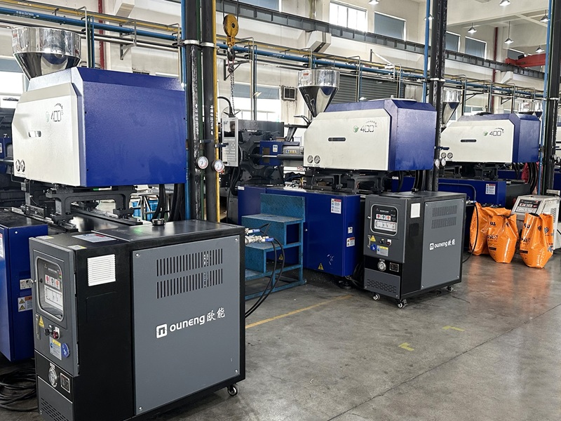 模溫機(jī)工作時(shí)油箱噴油什么問(wèn)題？