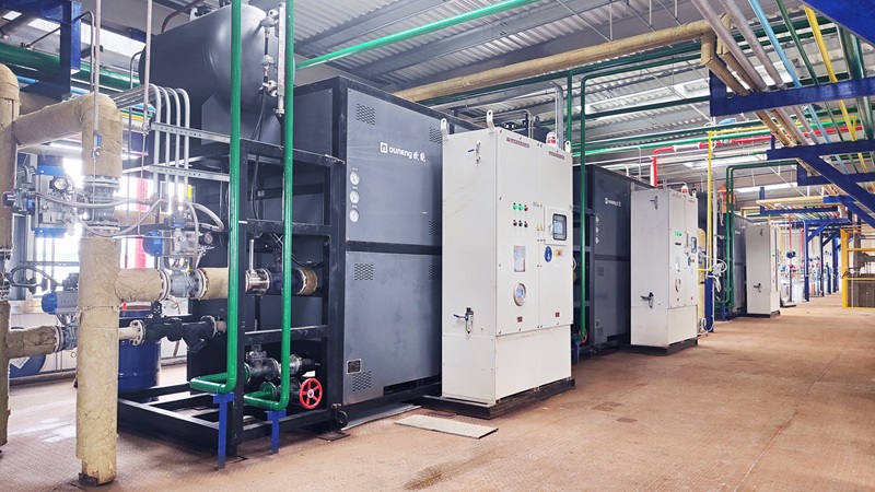 防爆有機(jī)熱載體鍋爐正壓柜通什么氣體？